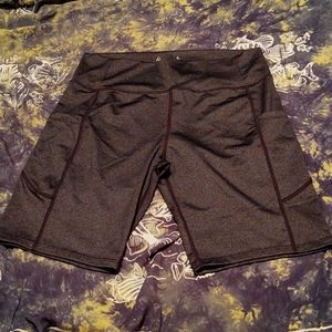 Like new dark grey pocket workout shorts